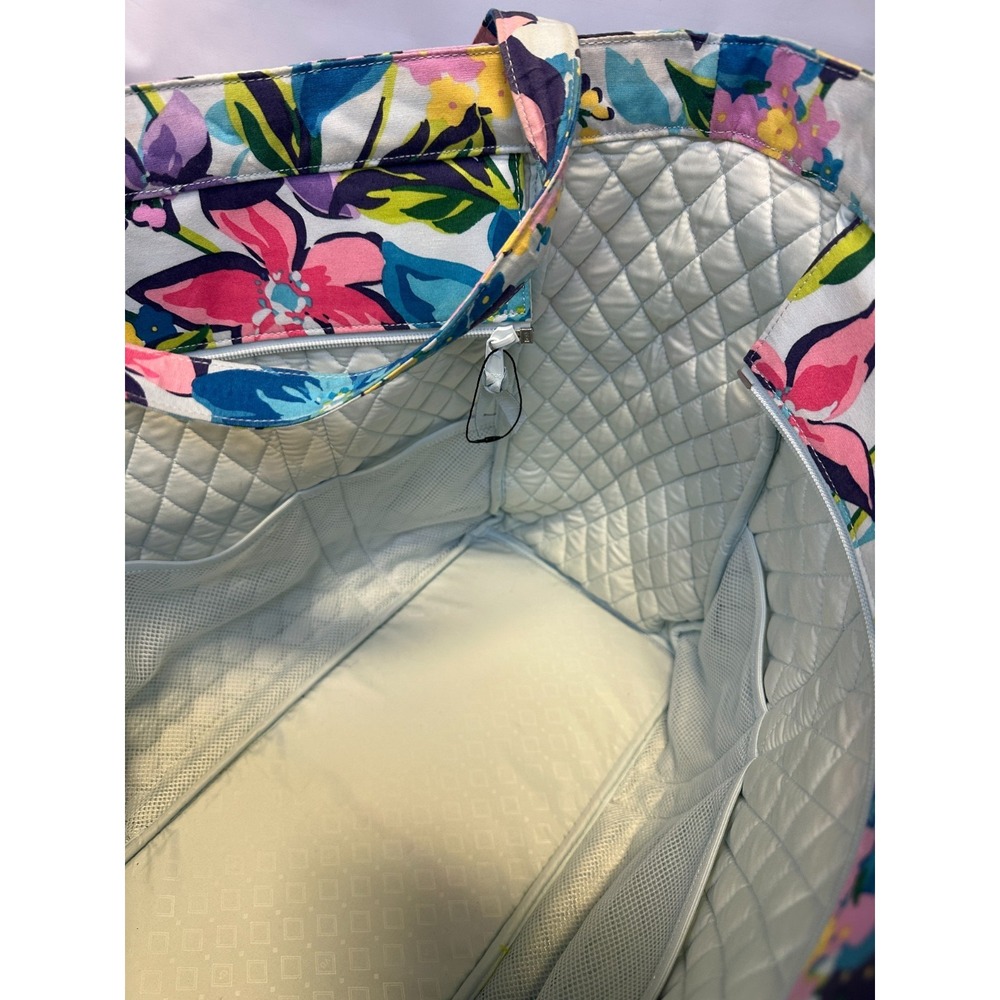 Vera Bradley Marian Floral XL Quilted Zip Top Tote Travel Bag 23 x 15 x 7 Large - Picture 4 of 14